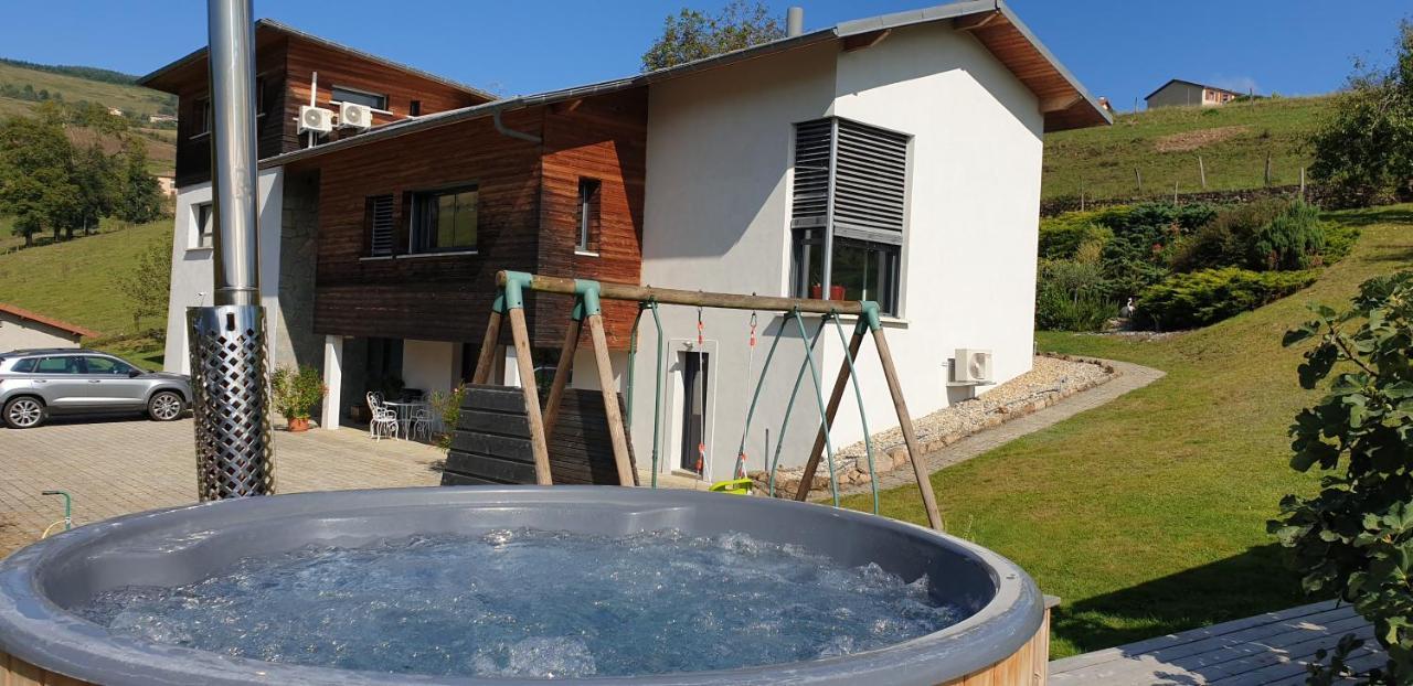 Domaine De La Rue De La Tour Bed & Breakfast Valsonne Exterior foto